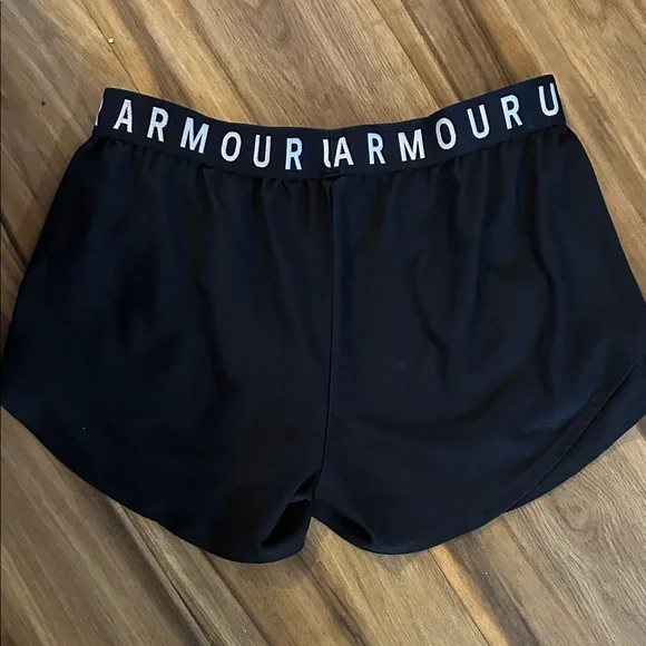 Under Armour Women's Black Sports Shorts - Picture 4 of 5